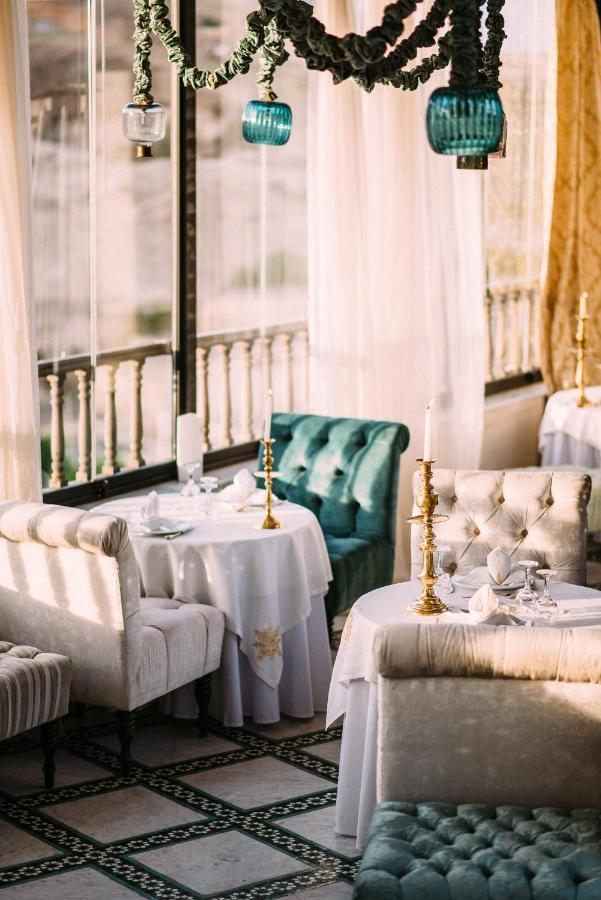 Maison Bleue And Riad